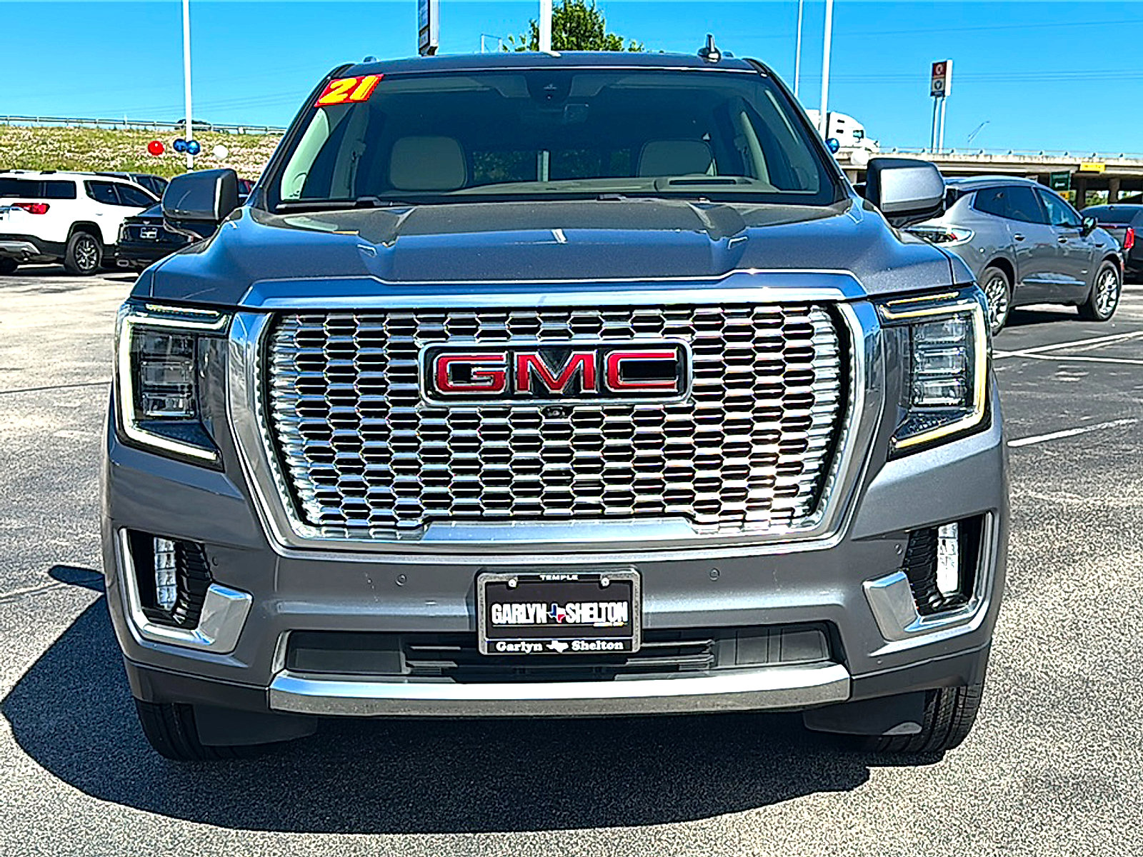 Used 2021 GMC Yukon Denali w/ Denali Ultimate Package image 11