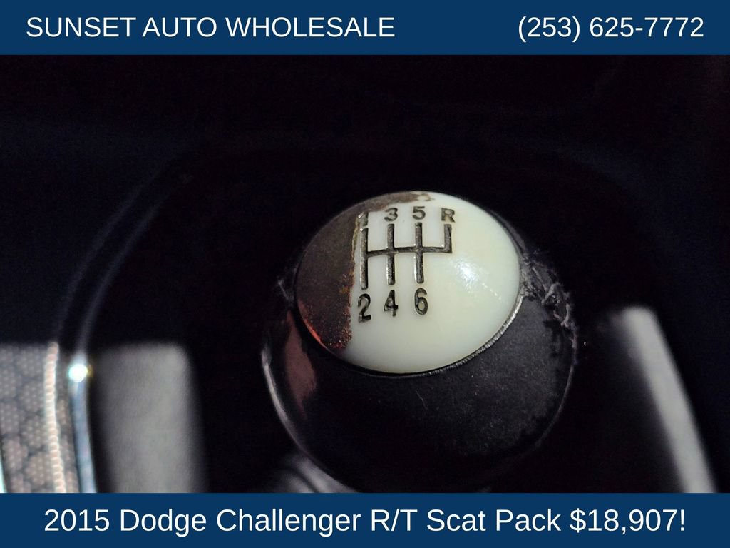 Used 2015 Dodge Challenger R/T Scat Pack w/ Leather Interior Group RWD image 39