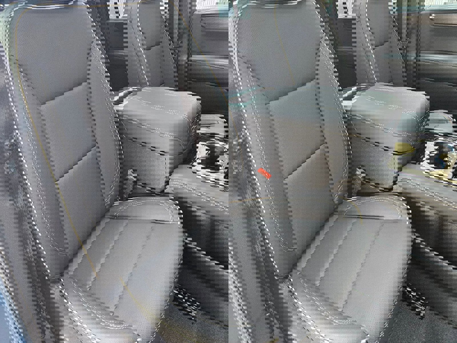 New 2026 GMC Yukon XL Elevation w/ Elevation Premium Package image 32