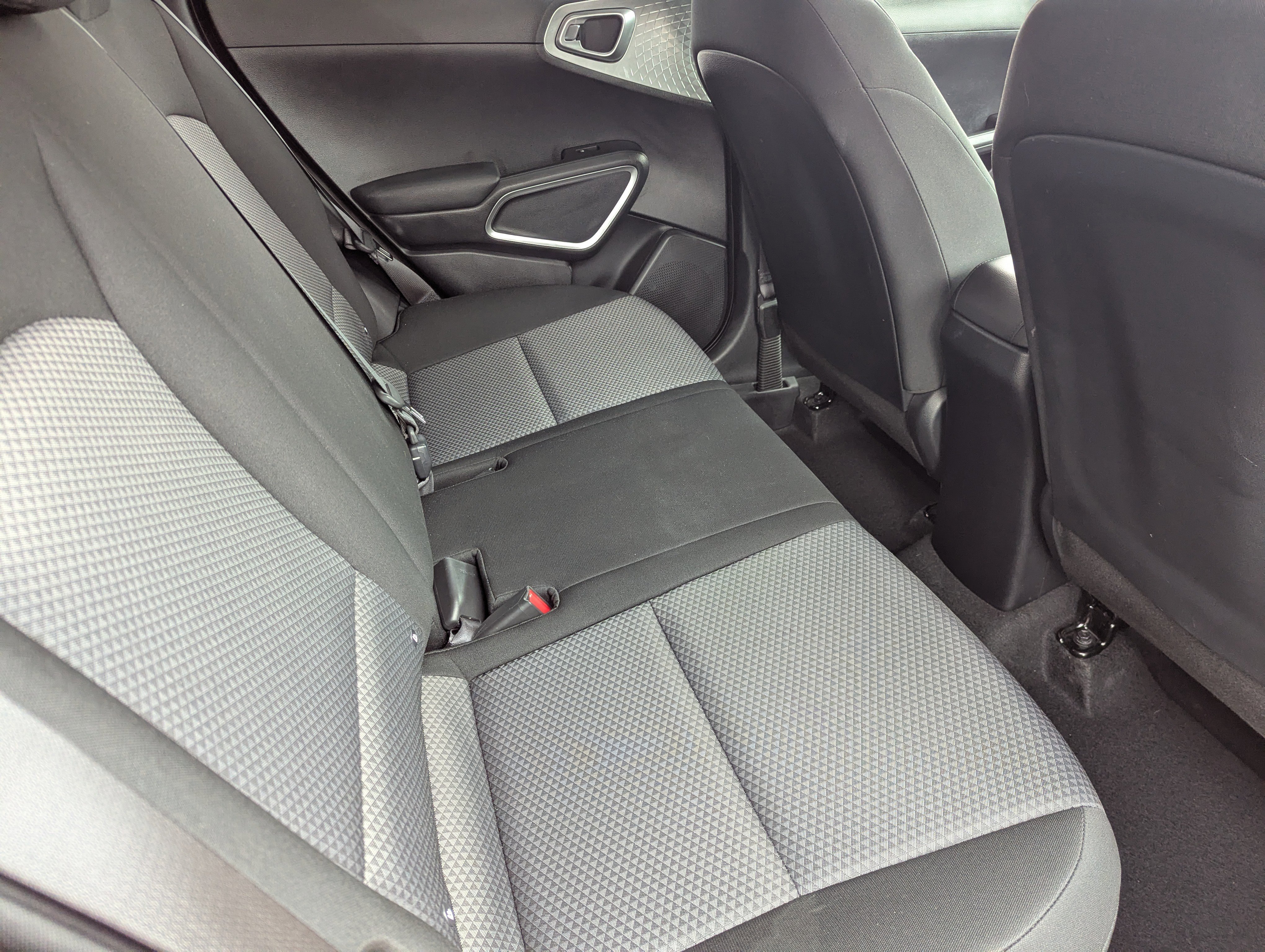 Certified 2025 Kia Soul LX w/ LX Technology Package image 11