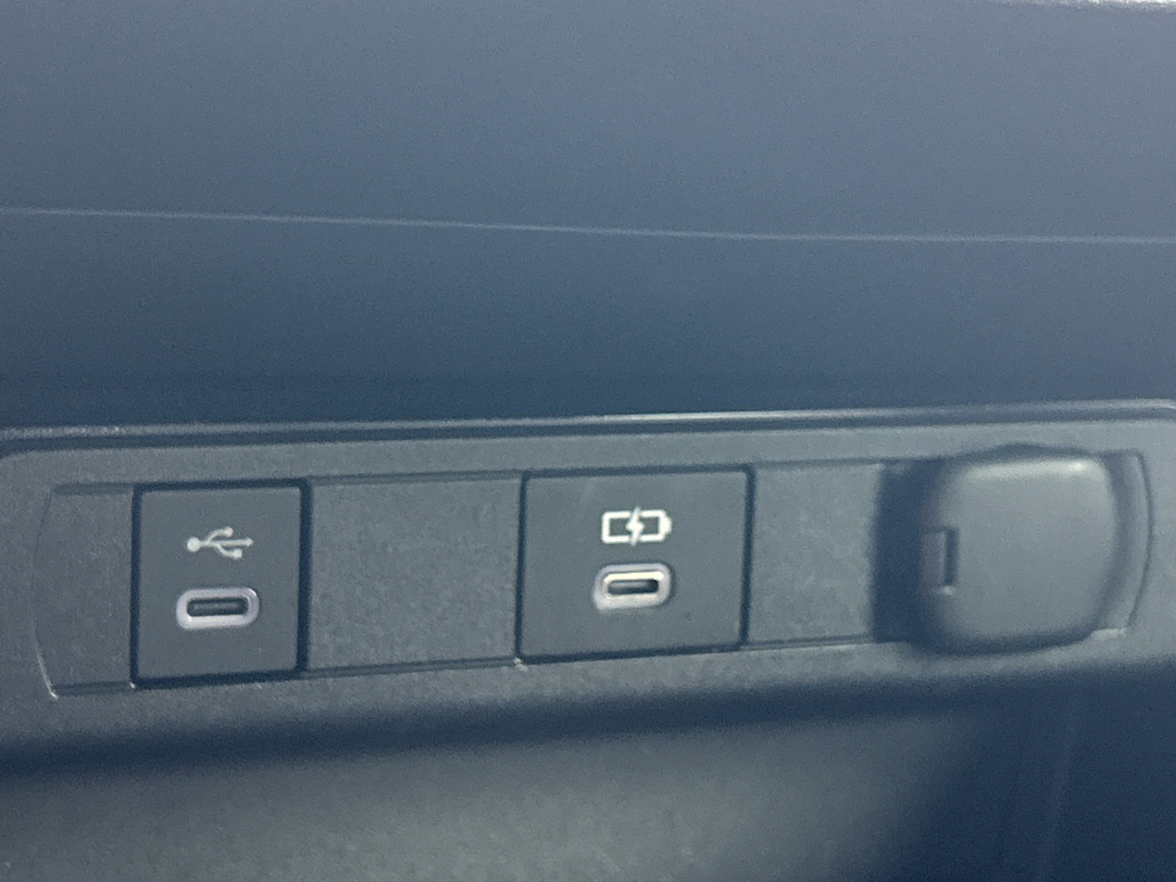 Used 2024 Toyota Prius Prime FWD image 35