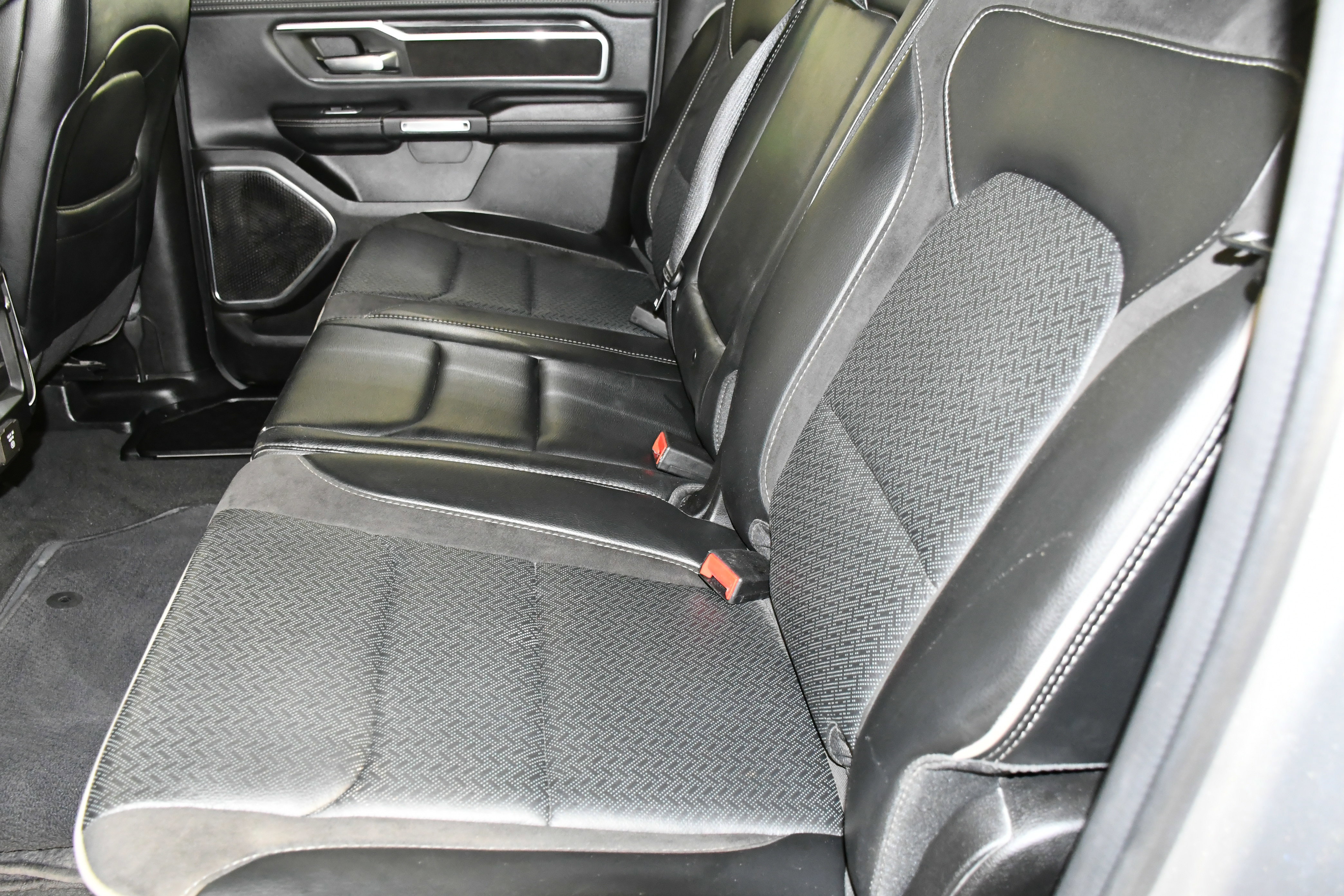 Used 2024 RAM 1500 Laramie image 50