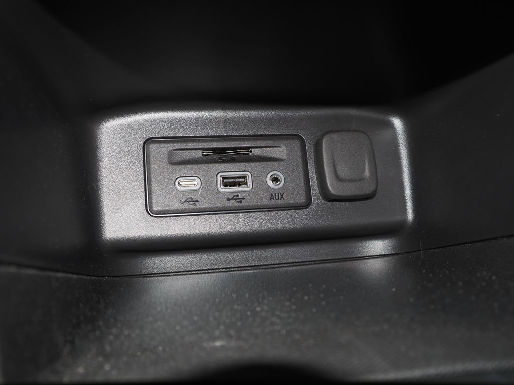 Certified 2024 Chevrolet Equinox RS w/ RS Leather Package image 16