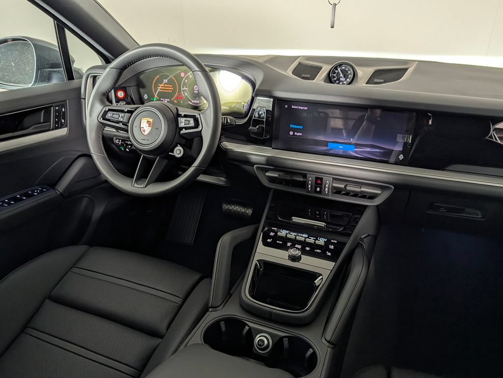 New 2026 Porsche Cayenne Coupe AWD/4WD image 22