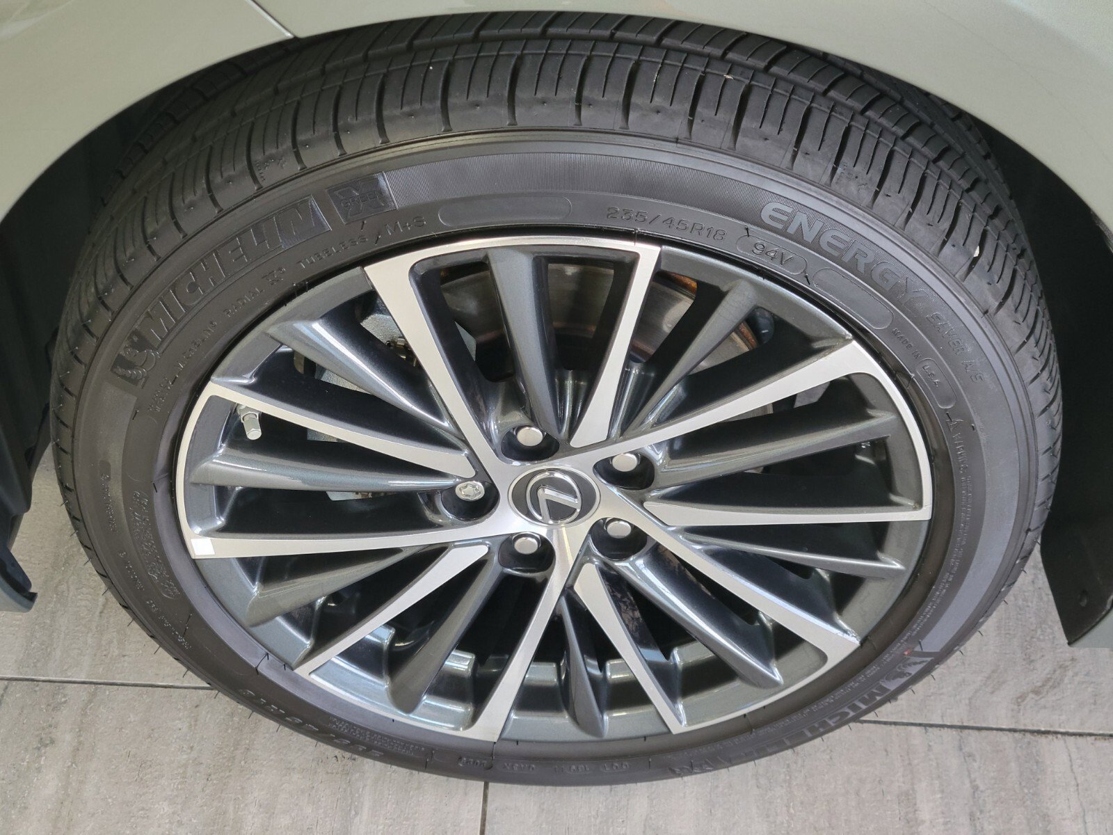 Certified 2025 Lexus ES 350 w/ Premium Package image 10