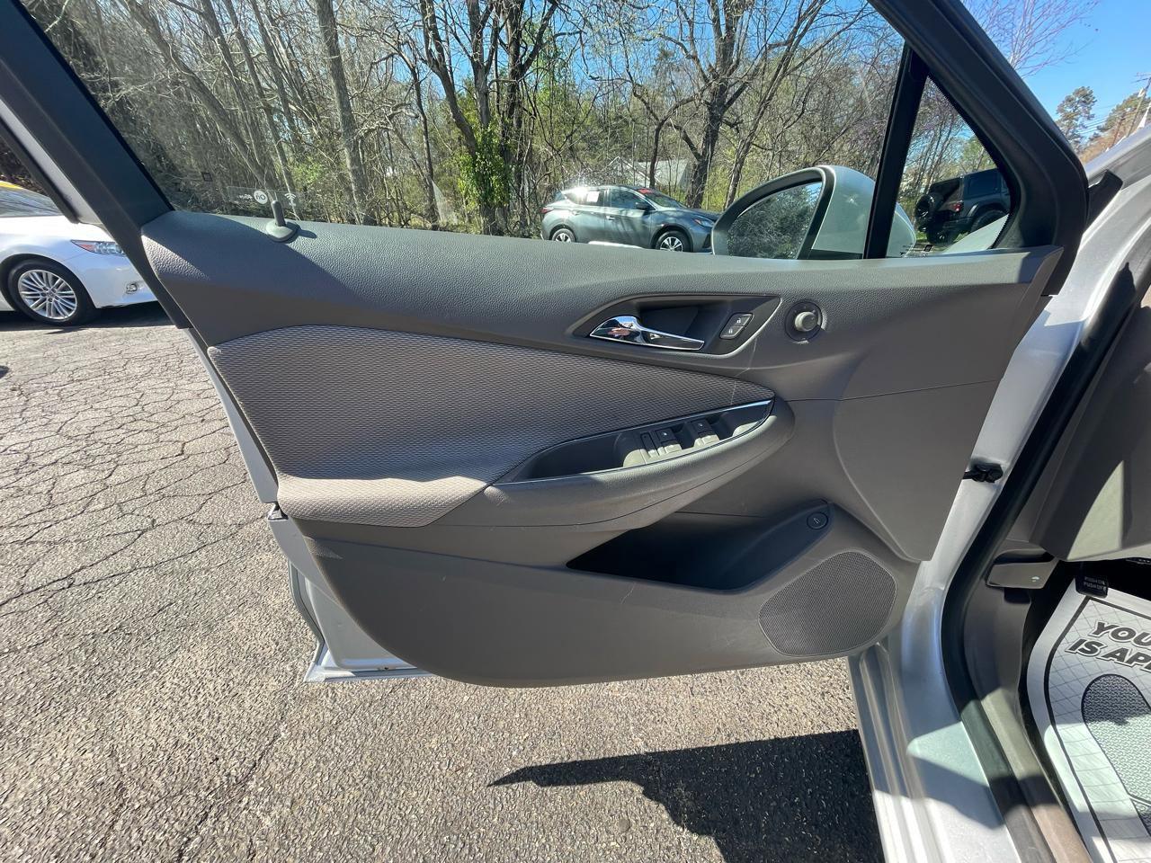 Used 2016 Chevrolet Cruze LS image 15