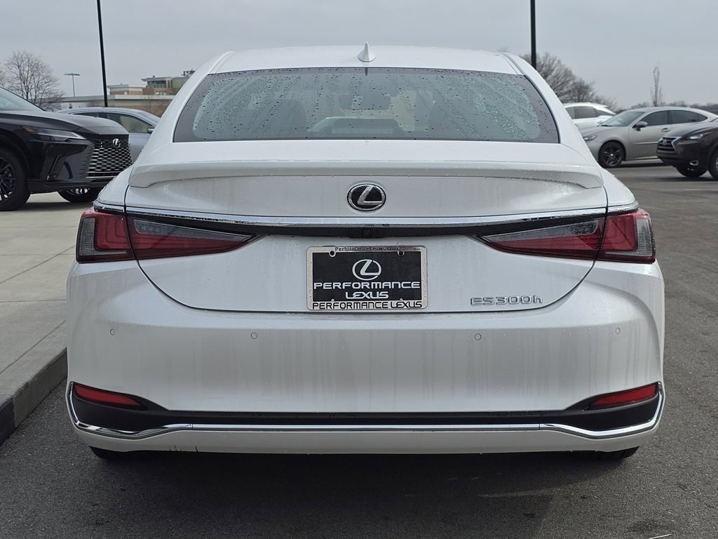 Certified 2024 Lexus ES 300h w/ Accessory Package (Z1) image 29