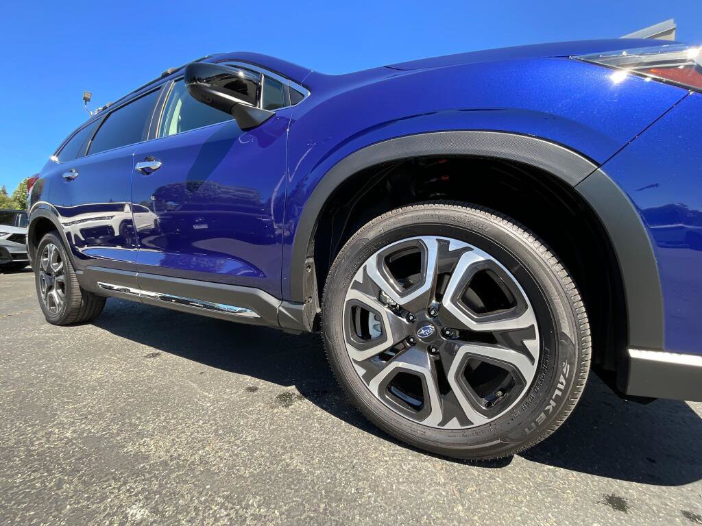 Used 2026 Subaru Ascent Touring w/ Popular Package #2 AWD/4WD image 9