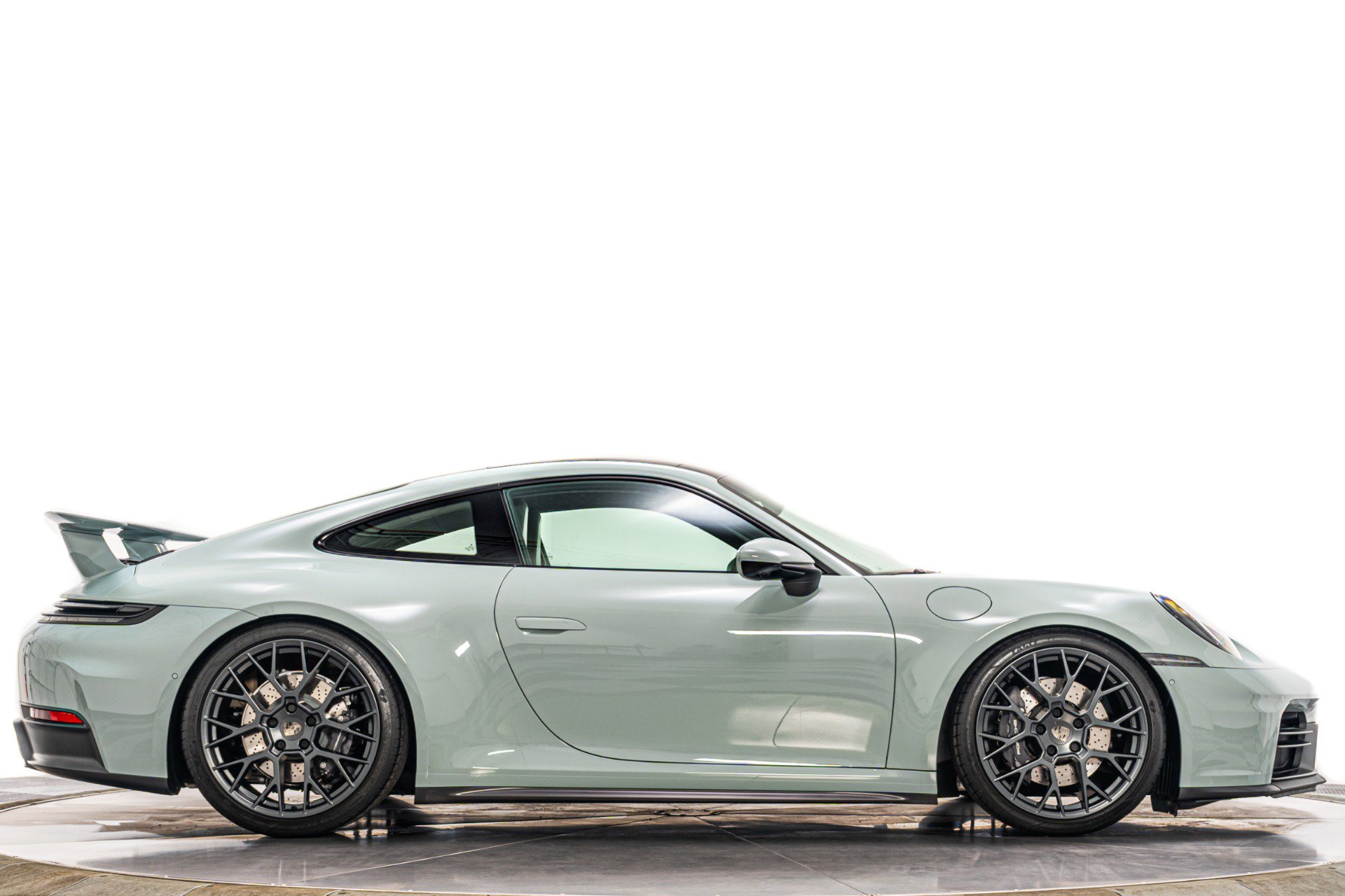 Used 2025 Porsche 911 Carrera image 49