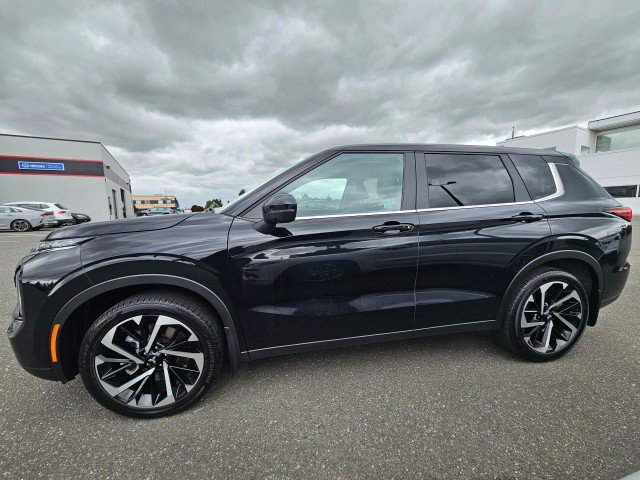 Used 2024 Mitsubishi Outlander SE AWD/4WD image 6