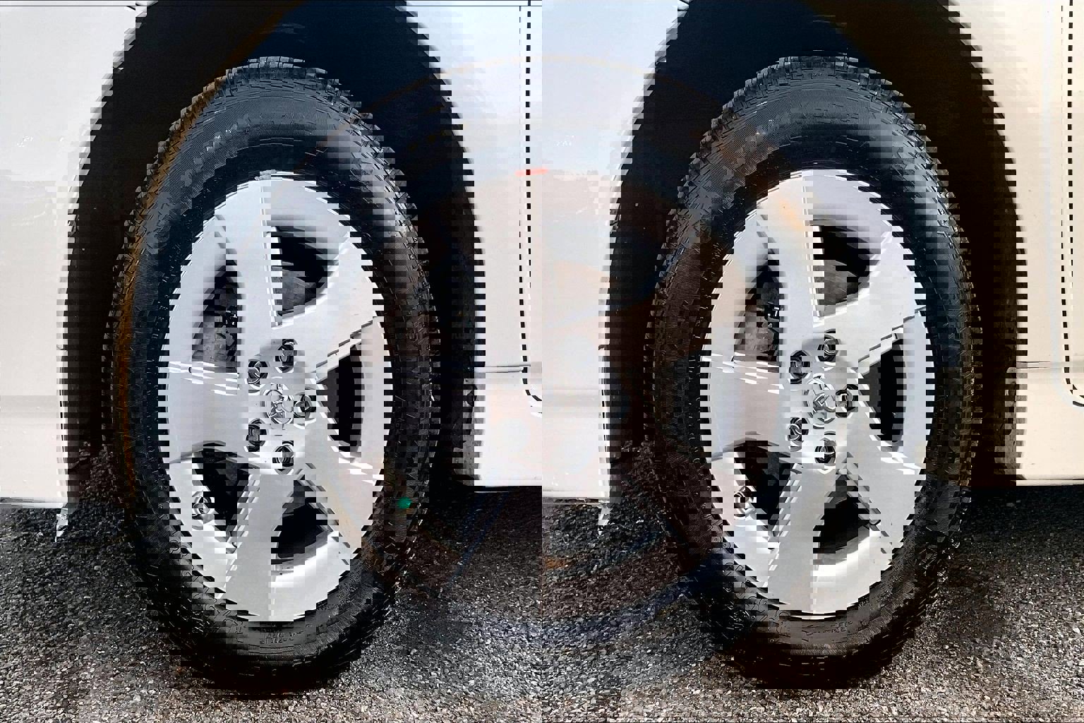 Used 2011 Toyota Prius image 9