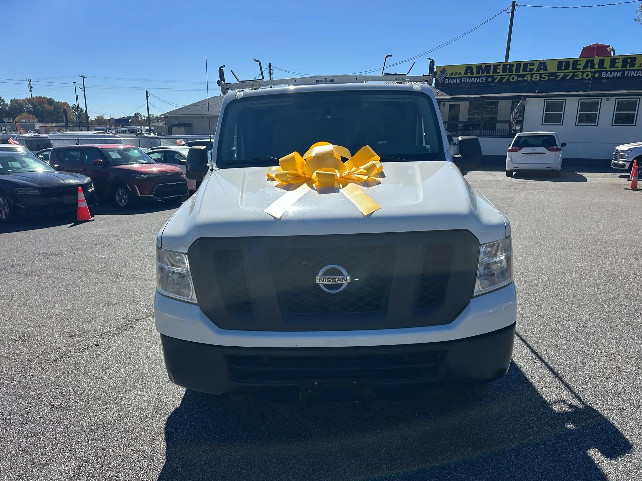 Used 2014 Nissan NV 2500 SV RWD image 5