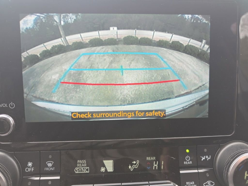 Used 2024 Toyota Highlander LE image 34