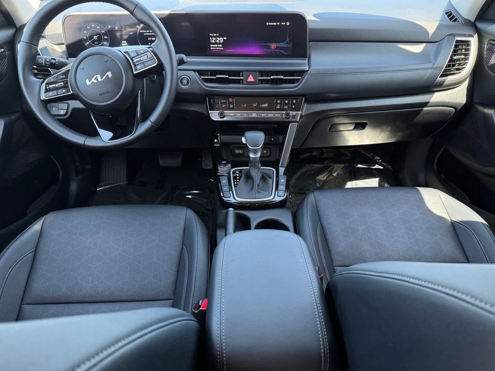 Used 2025 Kia Seltos EX w/ EX Sunroof Package image 13