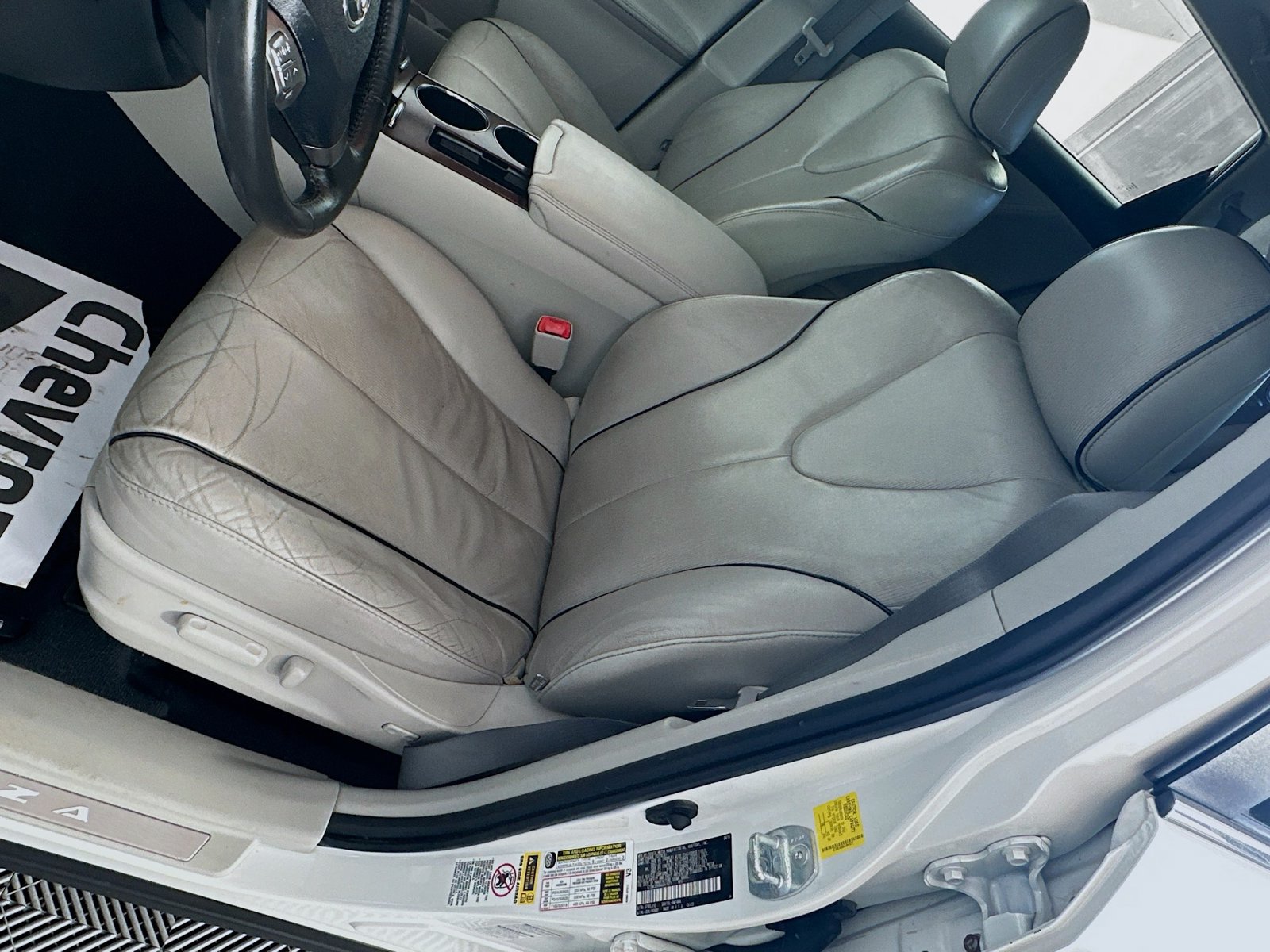 Used 2010 Toyota Venza AWD image 20