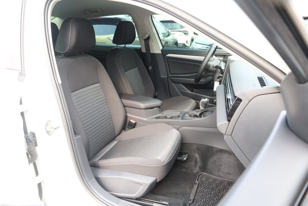 Used 2025 Volkswagen Jetta S FWD image 25