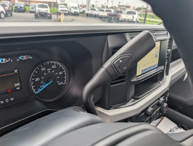 New 2026 Ford F550 4x4 Regular Cab Super Duty image 18