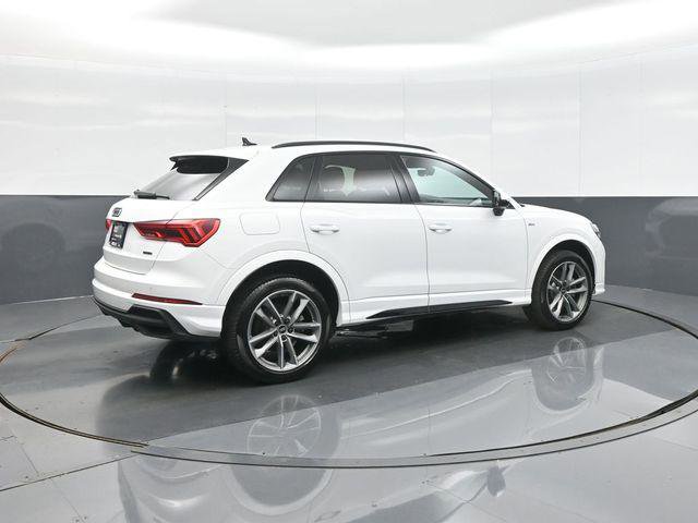 Used 2023 Audi Q3 2.0T Premium Plus w/ Premium Plus Package AWD/4WD image 7