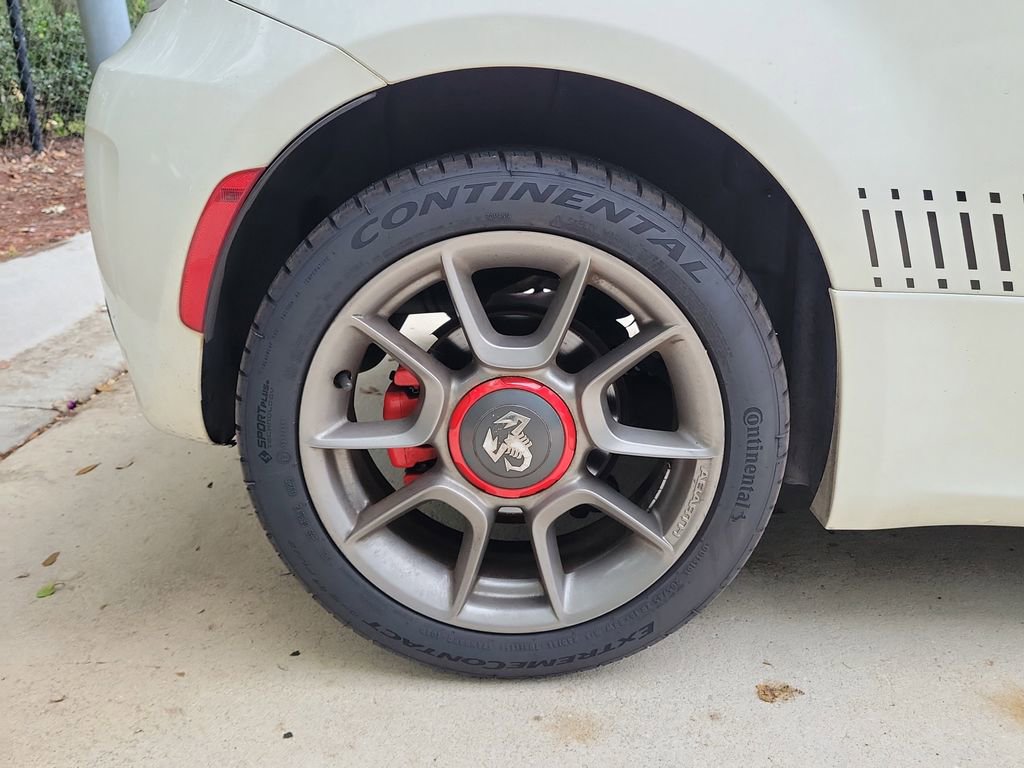 Used 2012 FIAT 500 Abarth w/ Safety & Convenience Pkg FWD image 14