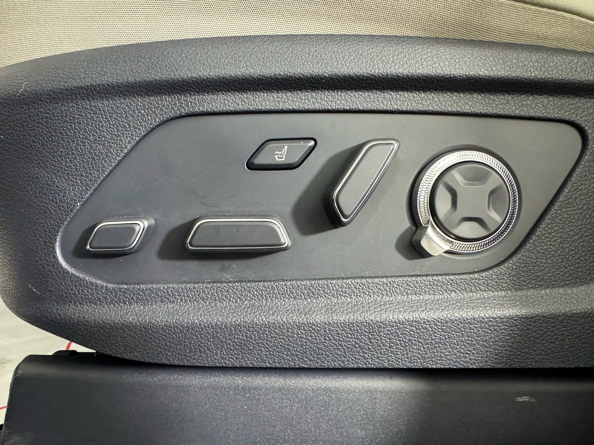 Used 2023 Hyundai Palisade Calligraphy w/ Cargo Package image 37