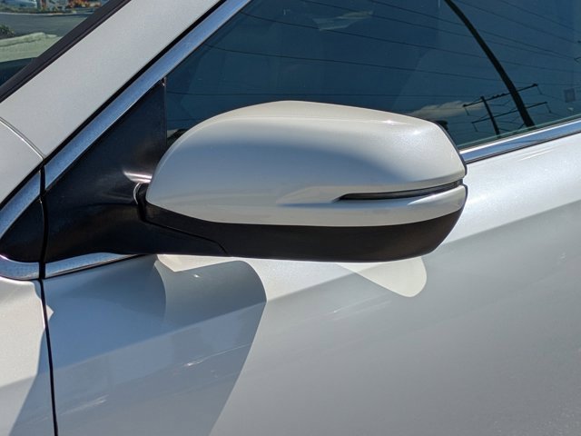 Certified 2017 Honda CR-V Touring image 12