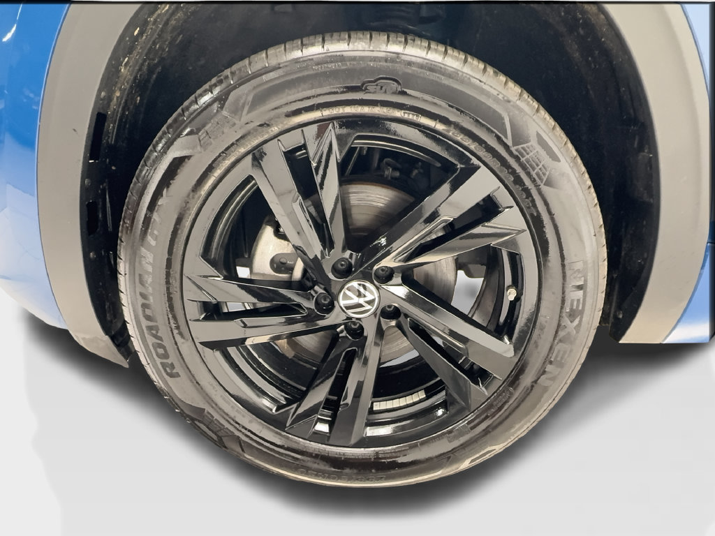 Used 2026 Volkswagen Atlas Cross Sport SEL R-Line AWD/4WD image 15