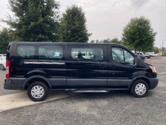 Used 2016 Ford Transit 350 XLT RWD image 7