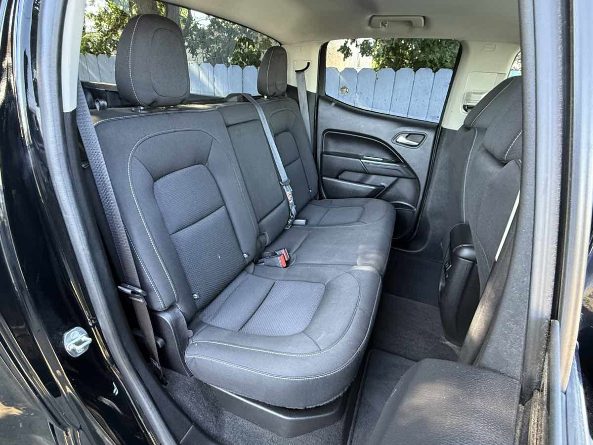 Used 2018 Chevrolet Colorado LT image 10