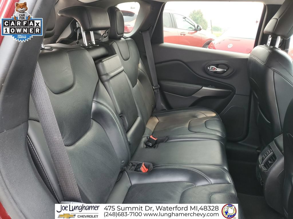 Used 2019 Jeep Cherokee Limited w/ Technology Group AWD/4WD image 27