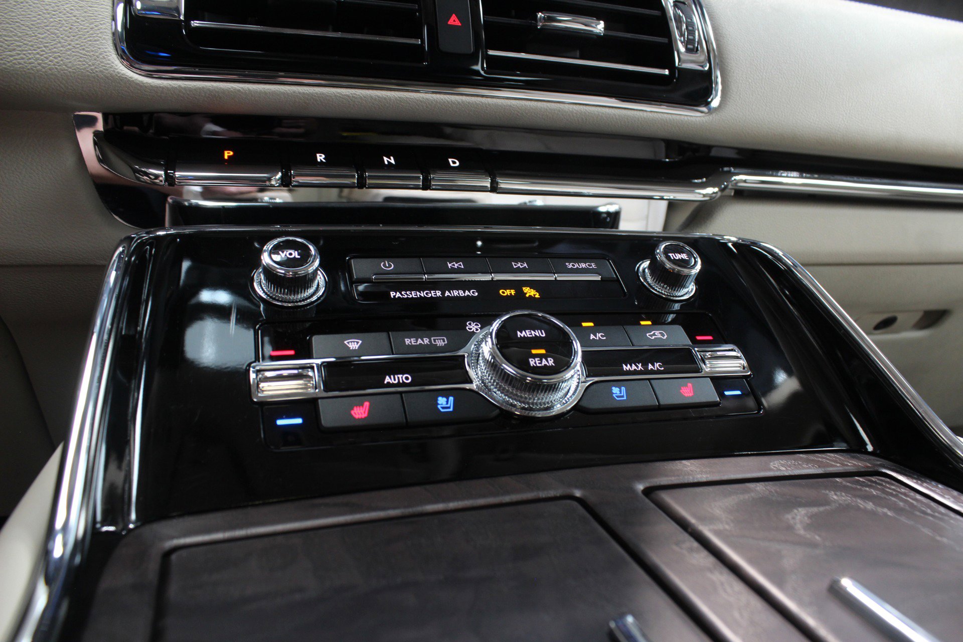 Used 2021 Lincoln Navigator Reserve w/ Luxury Package image 72