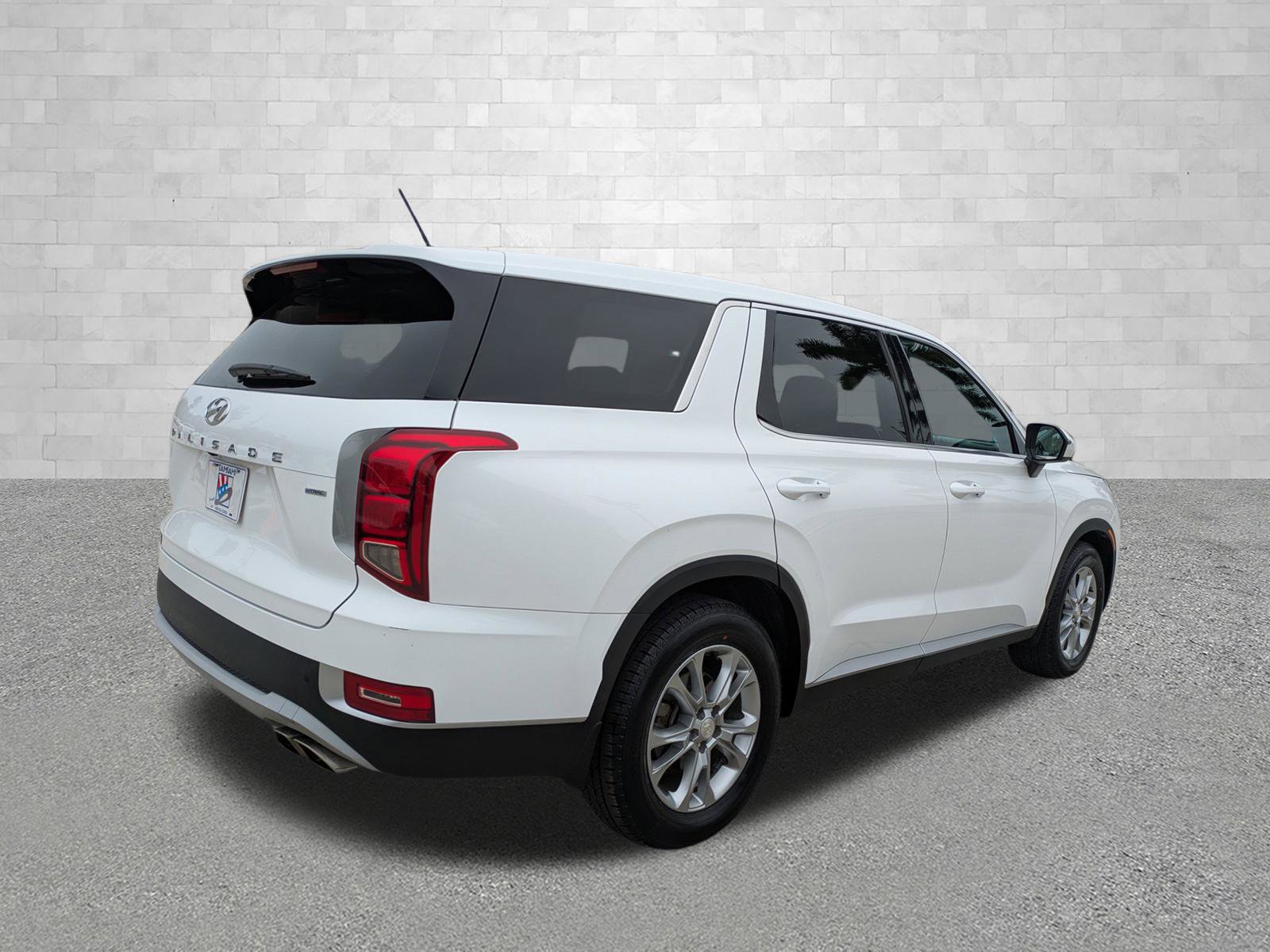 Used 2022 Hyundai Palisade SE image 2