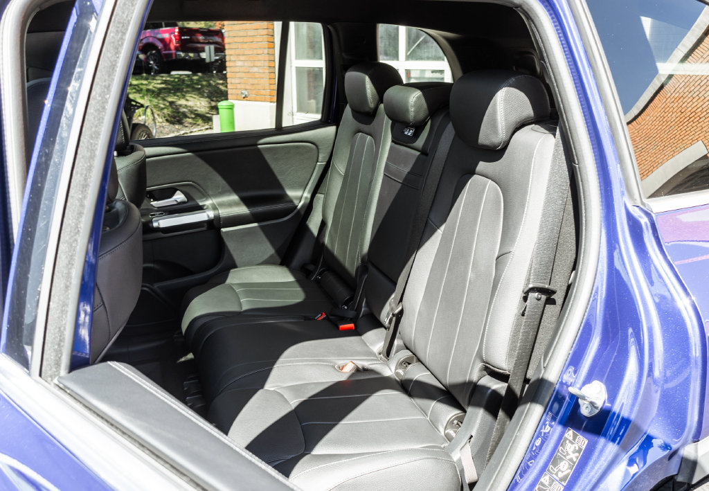 Used 2023 Mercedes-Benz GLB 250 4MATIC image 24