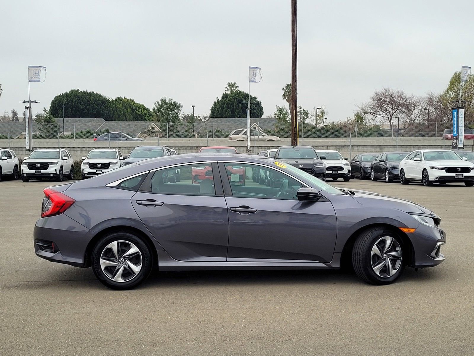 Used 2019 Honda Civic LX image 4