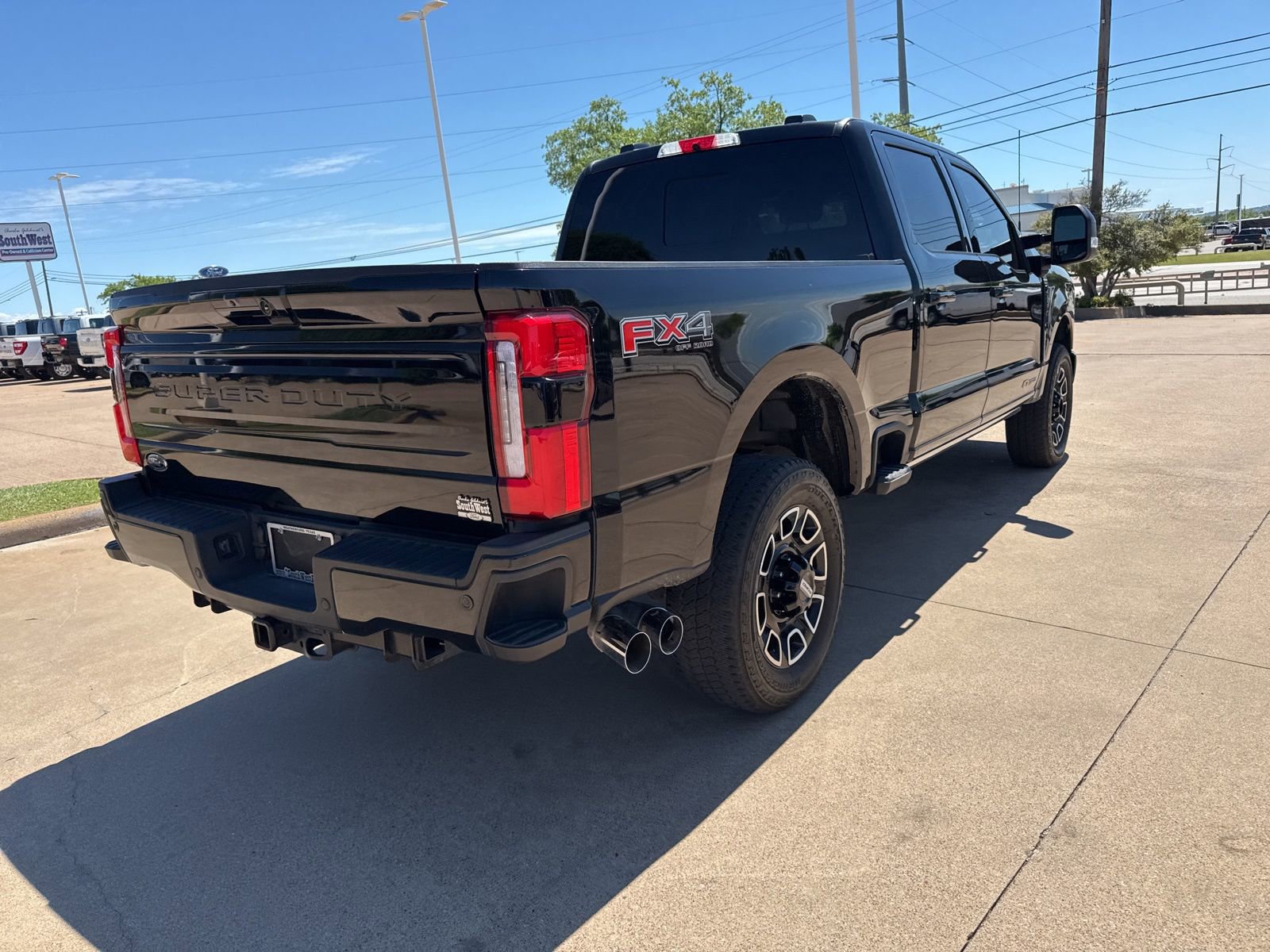 Used 2025 Ford F250 Platinum image 7