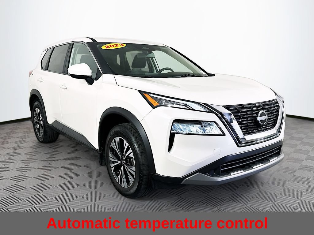 Certified 2023 Nissan Rogue SV AWD/4WD image 3