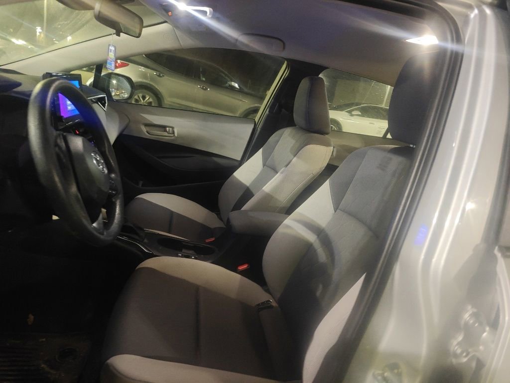 Used 2024 Toyota Corolla LE image 6