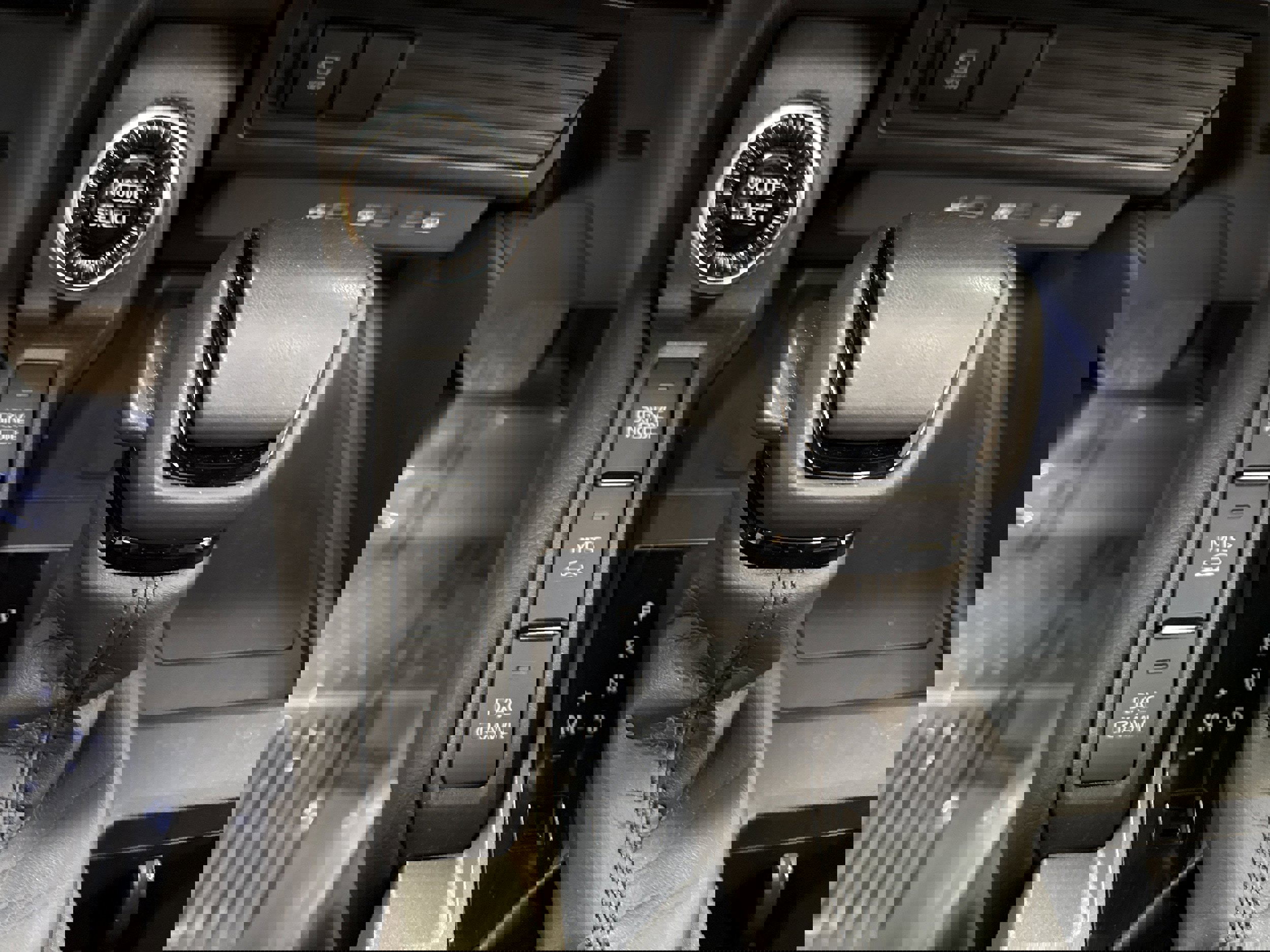 Used 2025 Toyota Land Cruiser w/ Premium Package image 38