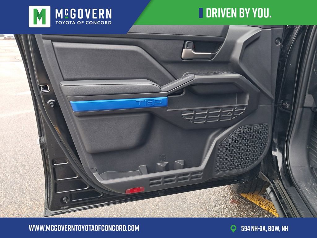 Used 2025 Toyota Tacoma TRD Sport image 13