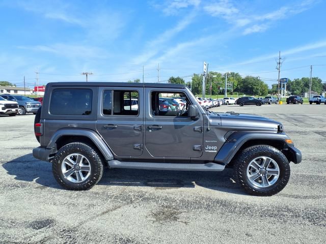 Used 2018 Jeep Wrangler Unlimited Sahara AWD/4WD image 3