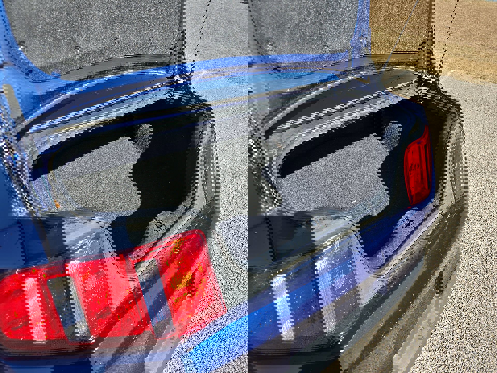 Used 2012 Ford Mustang GT Premium w/ HID Headlamps & Security Pkg image 21