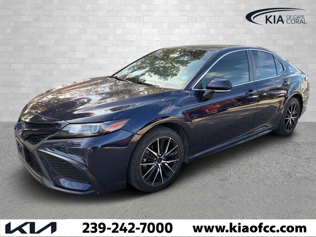 Used 2022 Toyota Camry SE