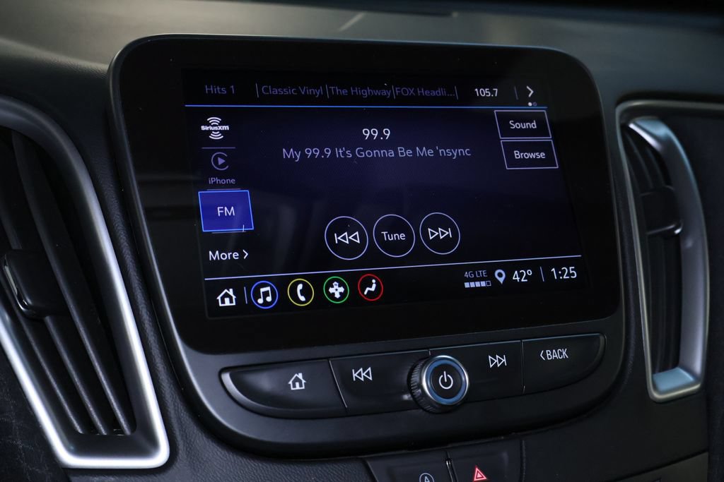 Used 2025 Chevrolet Malibu LT FWD image 28