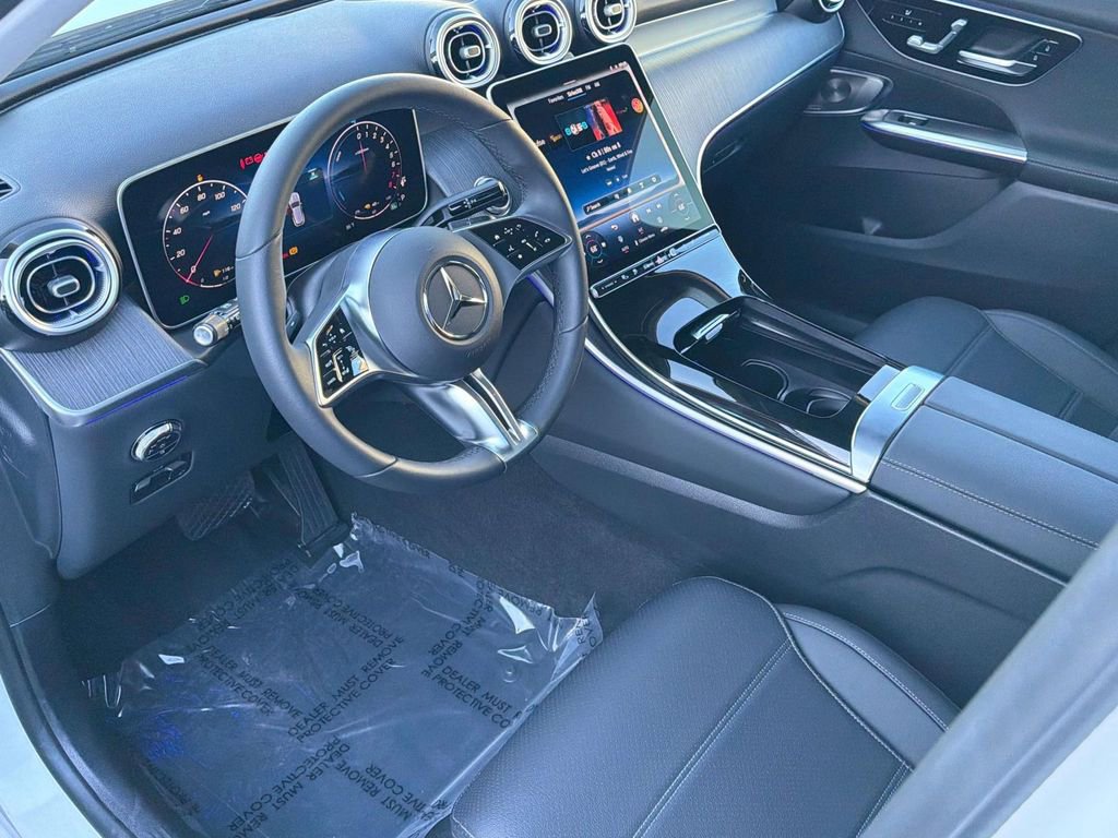 Used 2025 Mercedes-Benz GLC 350e 4MATIC image 15