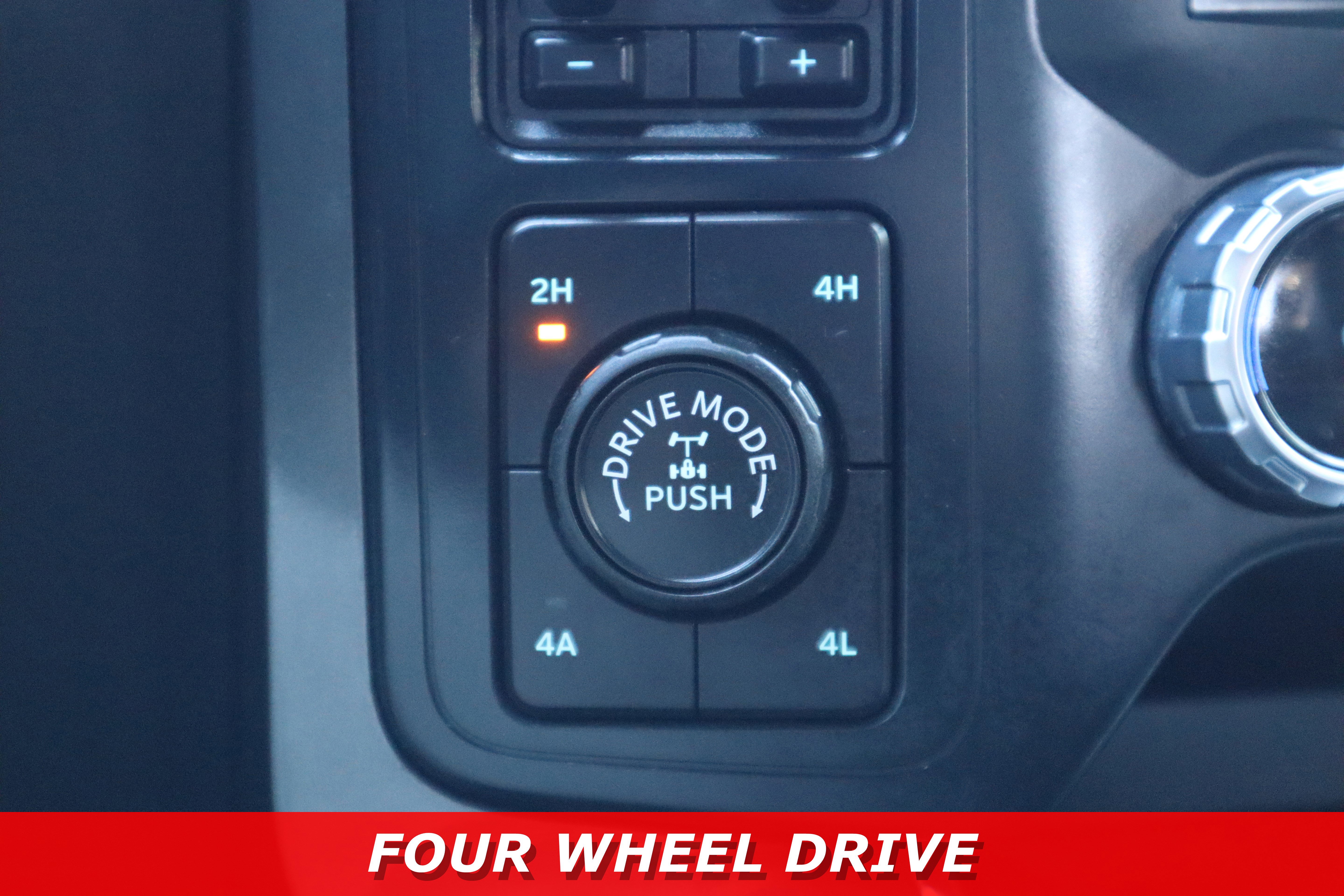 Used 2022 Ford F150 Lariat w/ Max Trailer Tow Package image 23