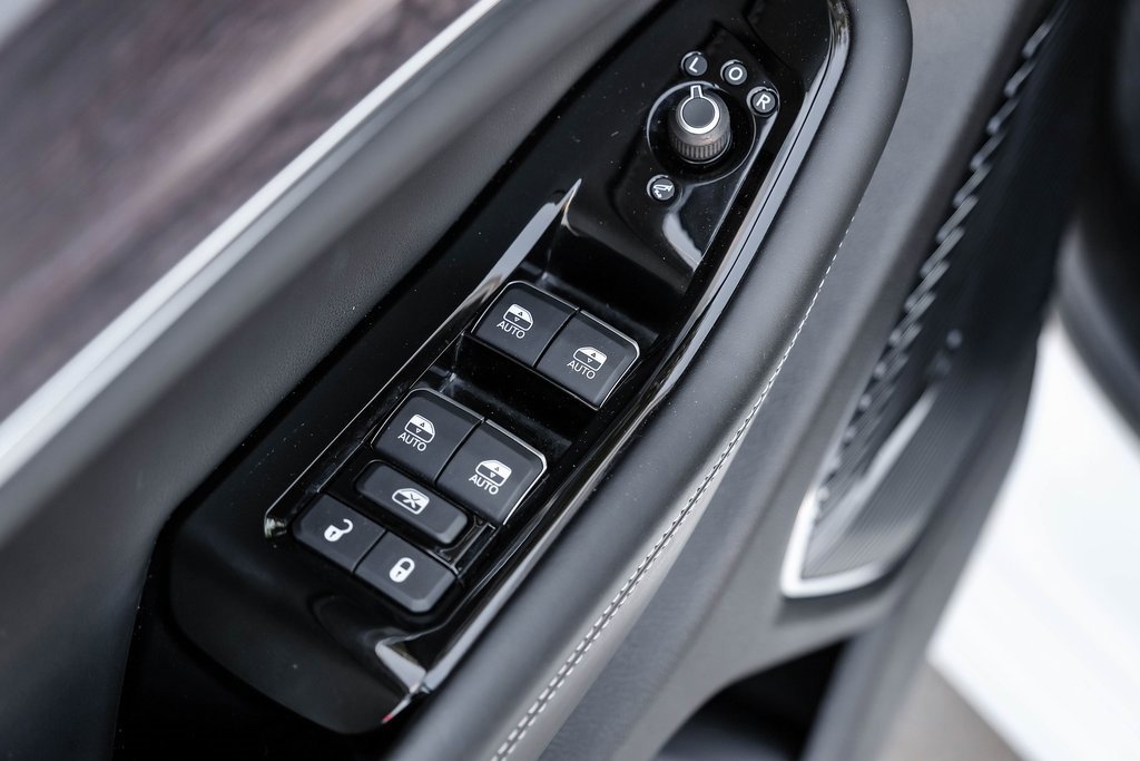 Used 2022 Jeep Grand Cherokee L Overland w/ MOPAR Finishing Package image 56