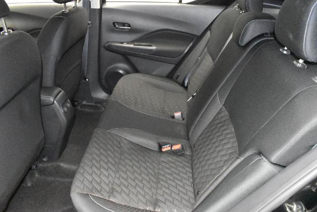 Certified 2024 Nissan Kicks SV FWD image 29