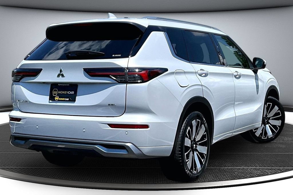 Used 2025 Mitsubishi Outlander SEL AWD/4WD image 6