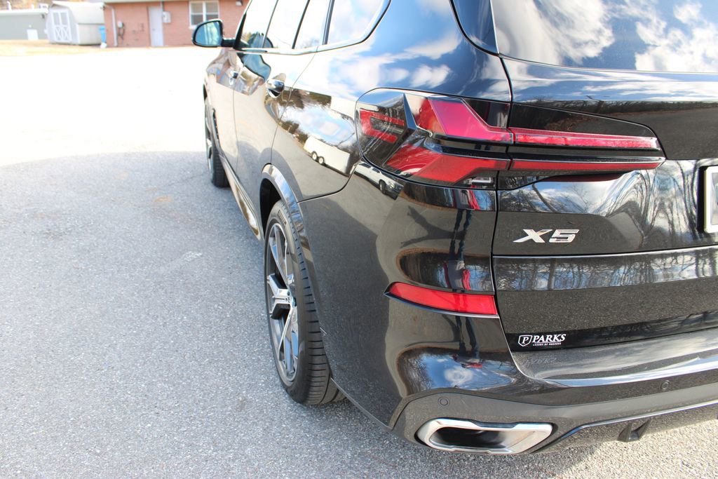 Used 2024 BMW X5 xDrive40i w/ M Sport Package image 42