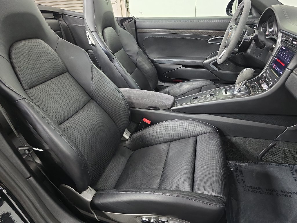 Certified 2019 Porsche 911 Turbo S AWD/4WD image 27