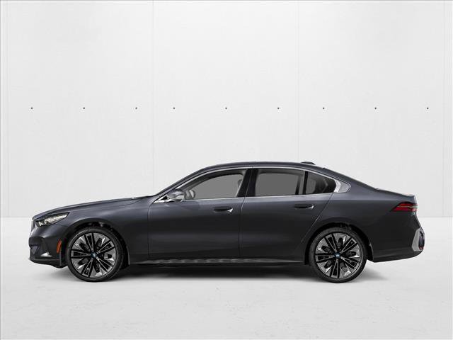 Used 2026 BMW 530i xDrive AWD/4WD image 3